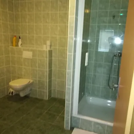 מלון Bestar מלאדה בולסלאב